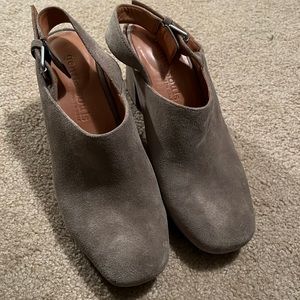Gentle Souls Tan Suede Leather Sling Clogs 9.5